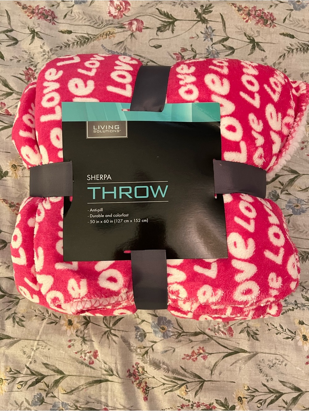 Love Print Sherpa Throw Blanket
